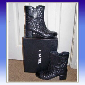 CHANEL size 39.5 Black Quilted Leather Booties